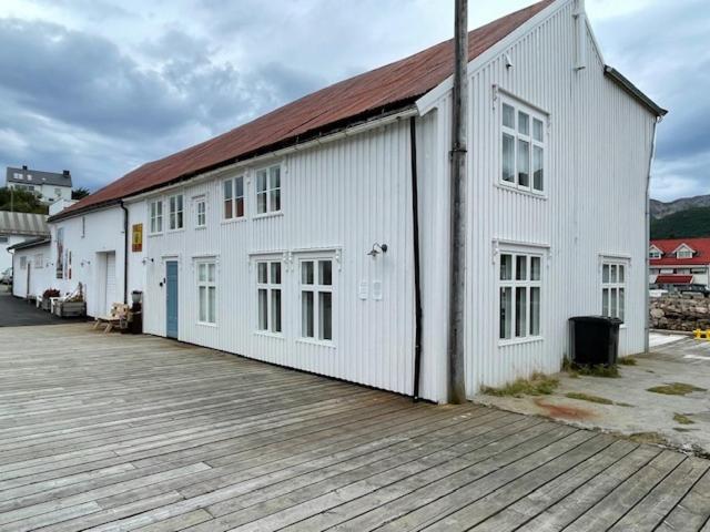1. Etg I Dampskipsbrygga, Lodingen Havn Exterior foto